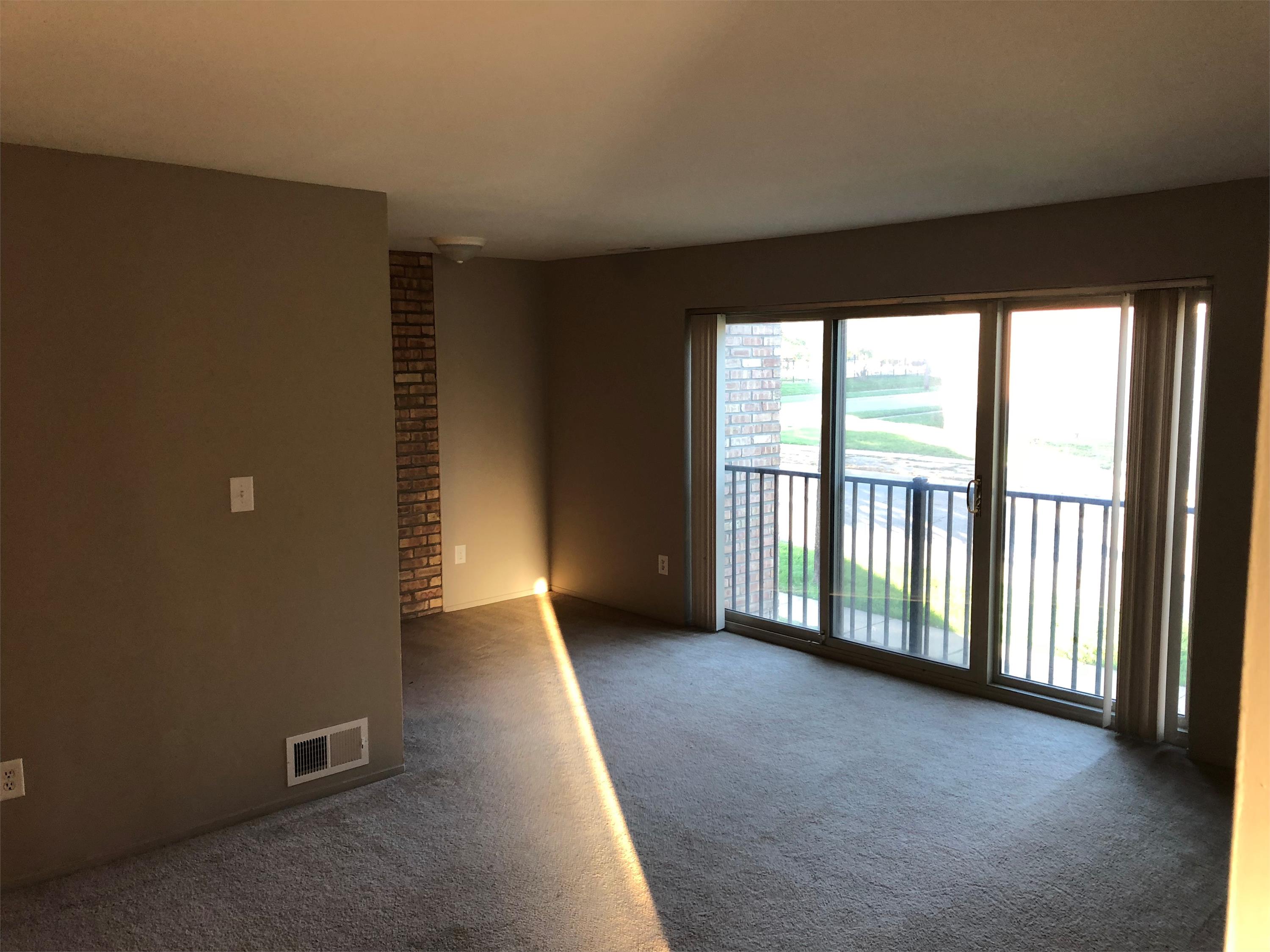 329 Jarvis Street - 40