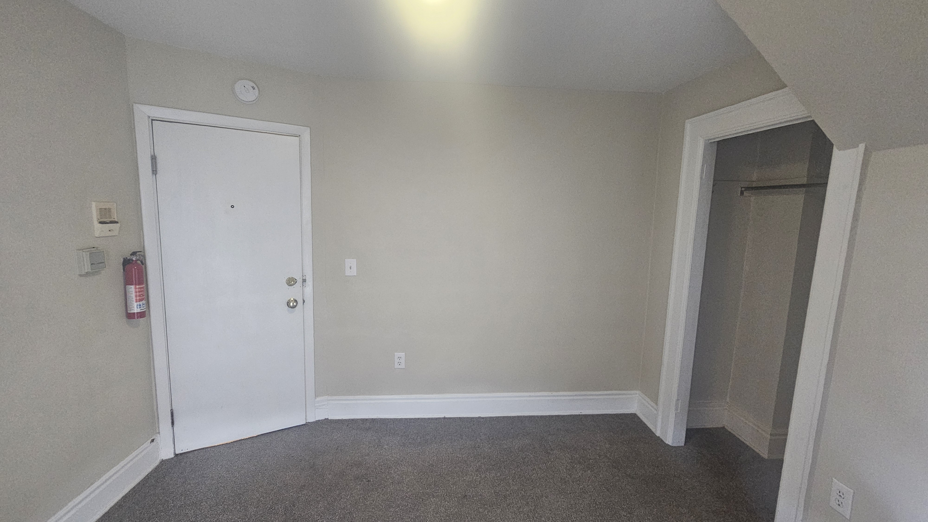 718 Lowell St. - 6